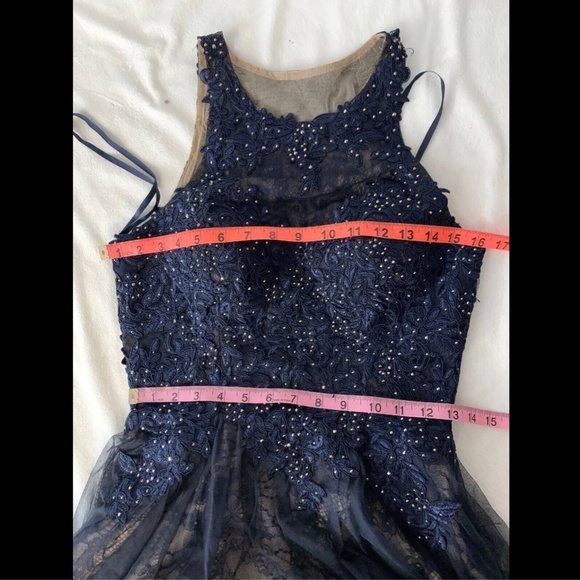 NWT $288‎ XSCAPE Sparkling Lace Evening Dress in Navy/Nude [SZ 6 ] - Picture 8 of 8